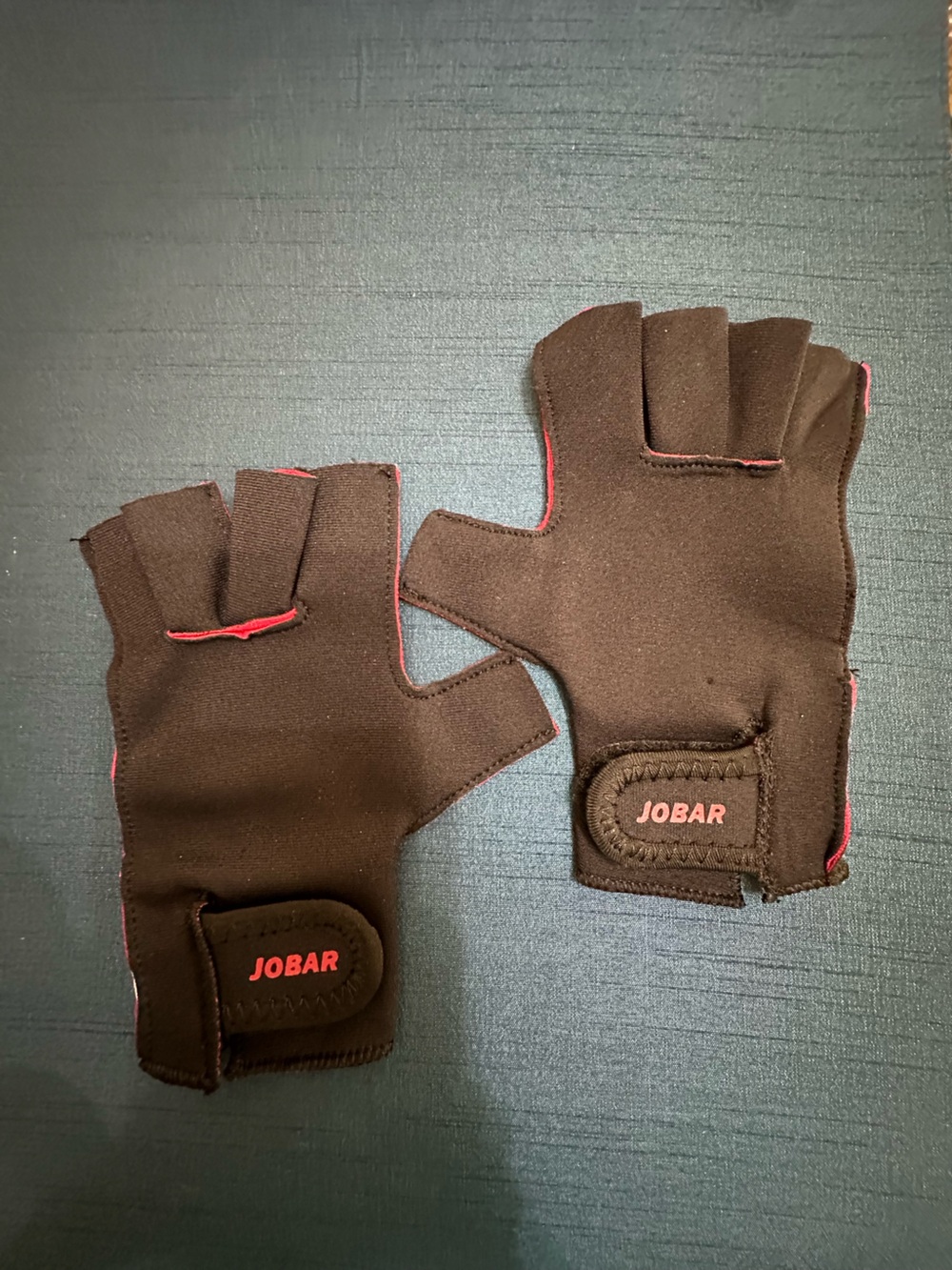 JOBAR Black and Red Fingerless Workout Gloves